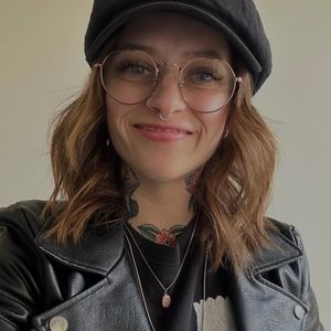 Meet your Posher, Caitlyn